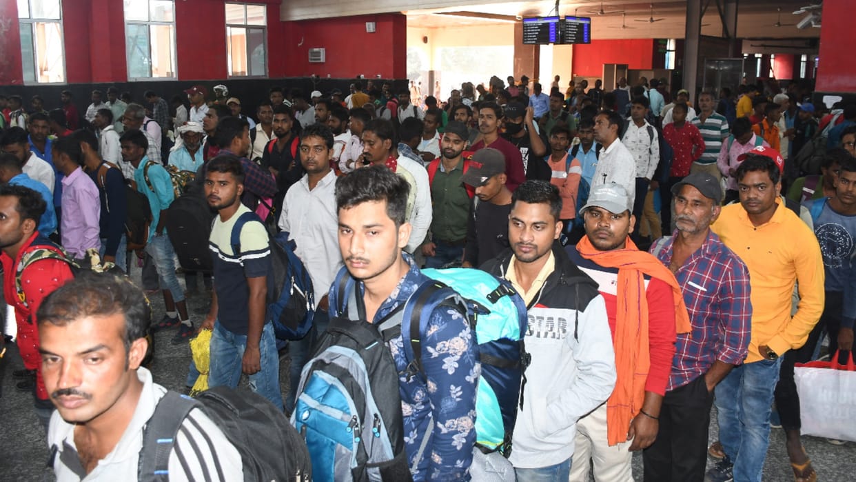 Railway increased security after seeing crowd in Chhath 2022