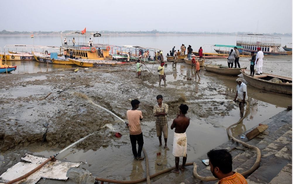 Chhath puja 2022 Bad condition of beautiful ghats of varanasi after flood 30 years later in this year
