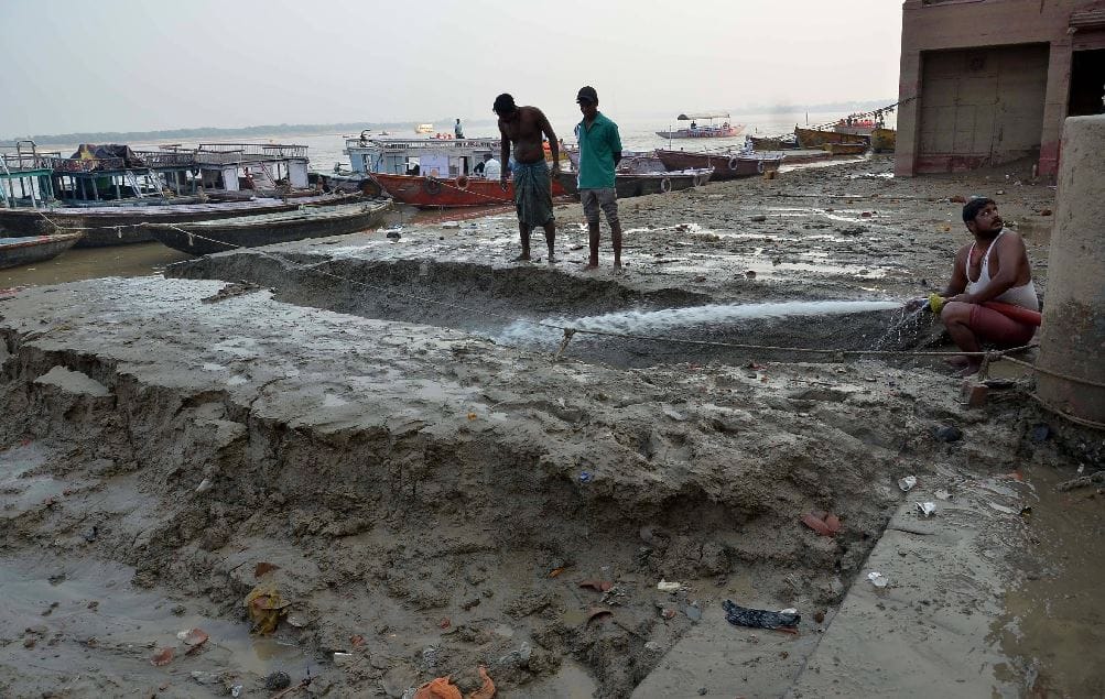 Chhath puja 2022 Bad condition of beautiful ghats of varanasi after flood 30 years later in this year