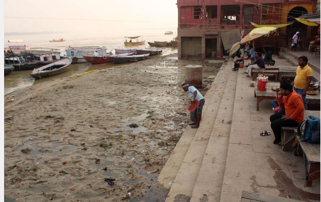 Chhath puja 2022 Bad condition of beautiful ghats of varanasi after flood 30 years later in this year