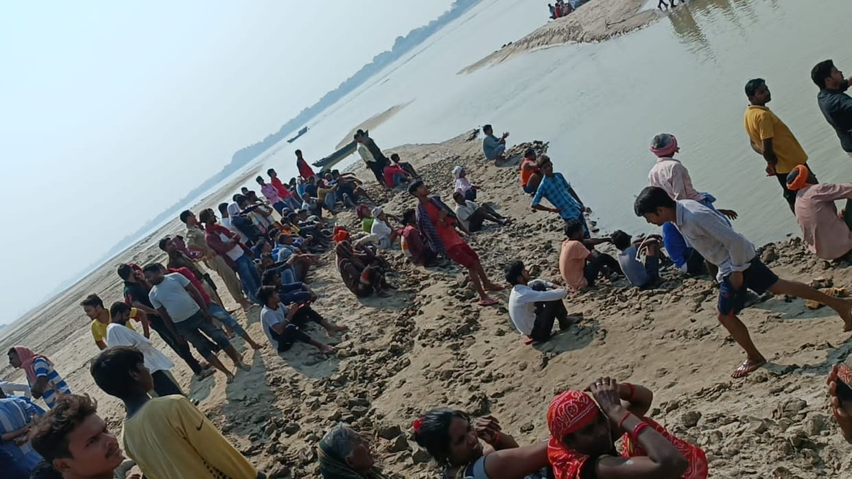 Uncle nephew drowned in ganga in ghazipur who went for making Dala Chhath puja 2022 vedi
