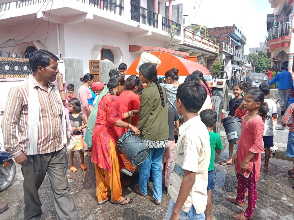 Drinking water crisis deepens in urban and rural areas, tube wells damaged in Dahria