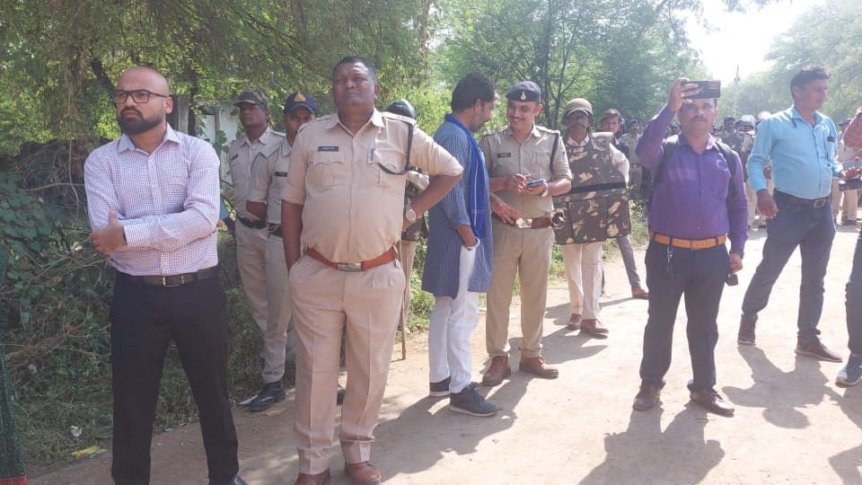 Bulldozers fired at the house and shop of the accused in the triple murder case