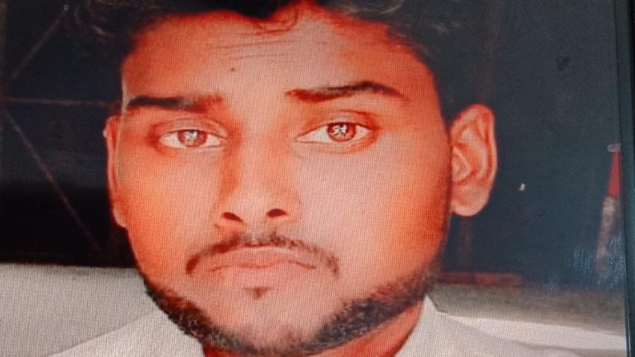 Amroha Death of Sambhal young man who came to his in laws house on Bhaiya Dooj wife and mother in law accused