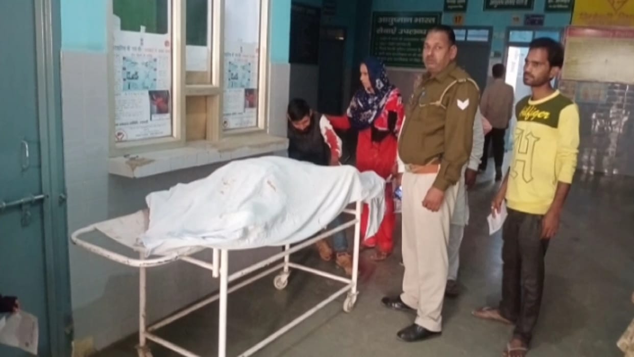 Shamli: A woman has died and her son injured in bike accident on delhi-saharanpur highway