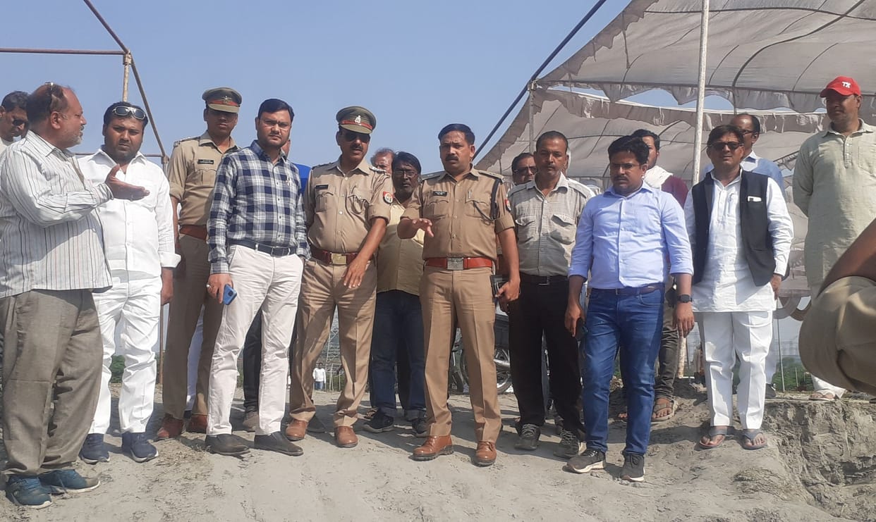 Make adequate arrangements for lighting and security at the ghats