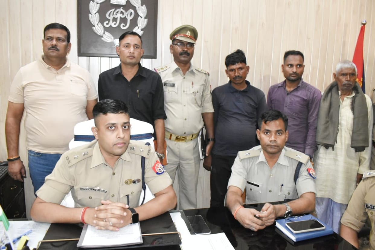 Heroin worth one crore recovered, three smugglers arrested in ghazipur