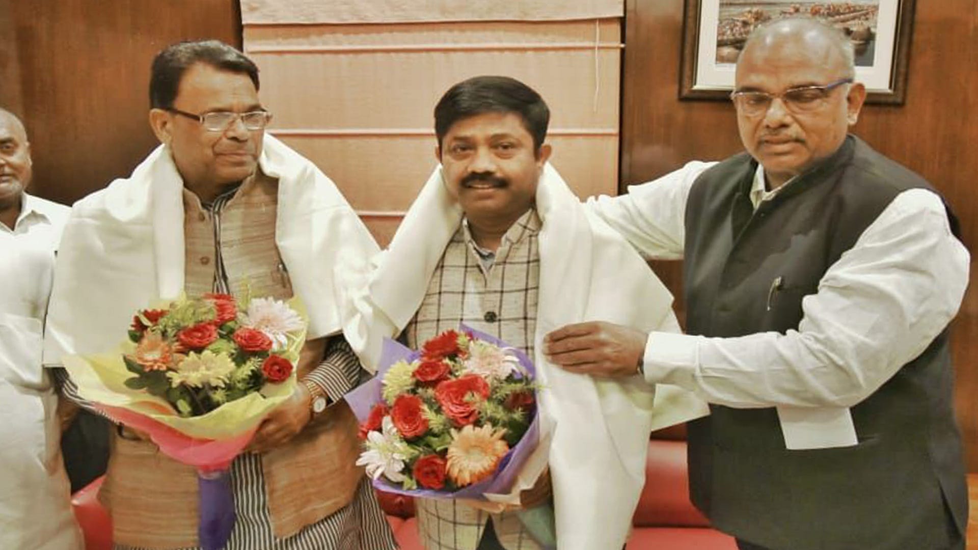 Yogi minister said The world is accepting the iron of PM Modi strong leadership