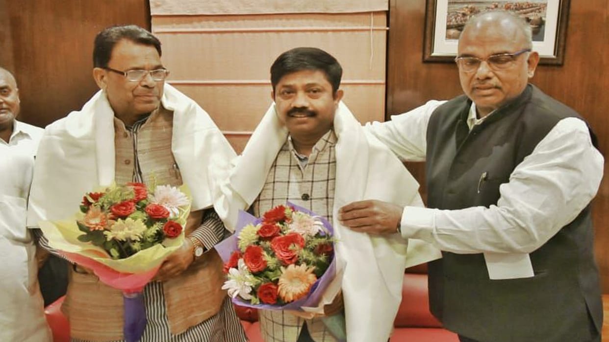 Yogi minister said The world is accepting the iron of PM Modi strong leadership