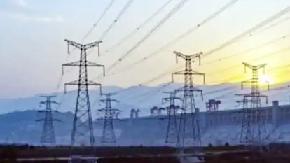 UP: आज व रविवार को भी खुले रहेंगे बिजली कार्यालय, पावर कार्पोरेशन ने जारी किया आदेश Electricity offices will remain open on good friday and sunday.