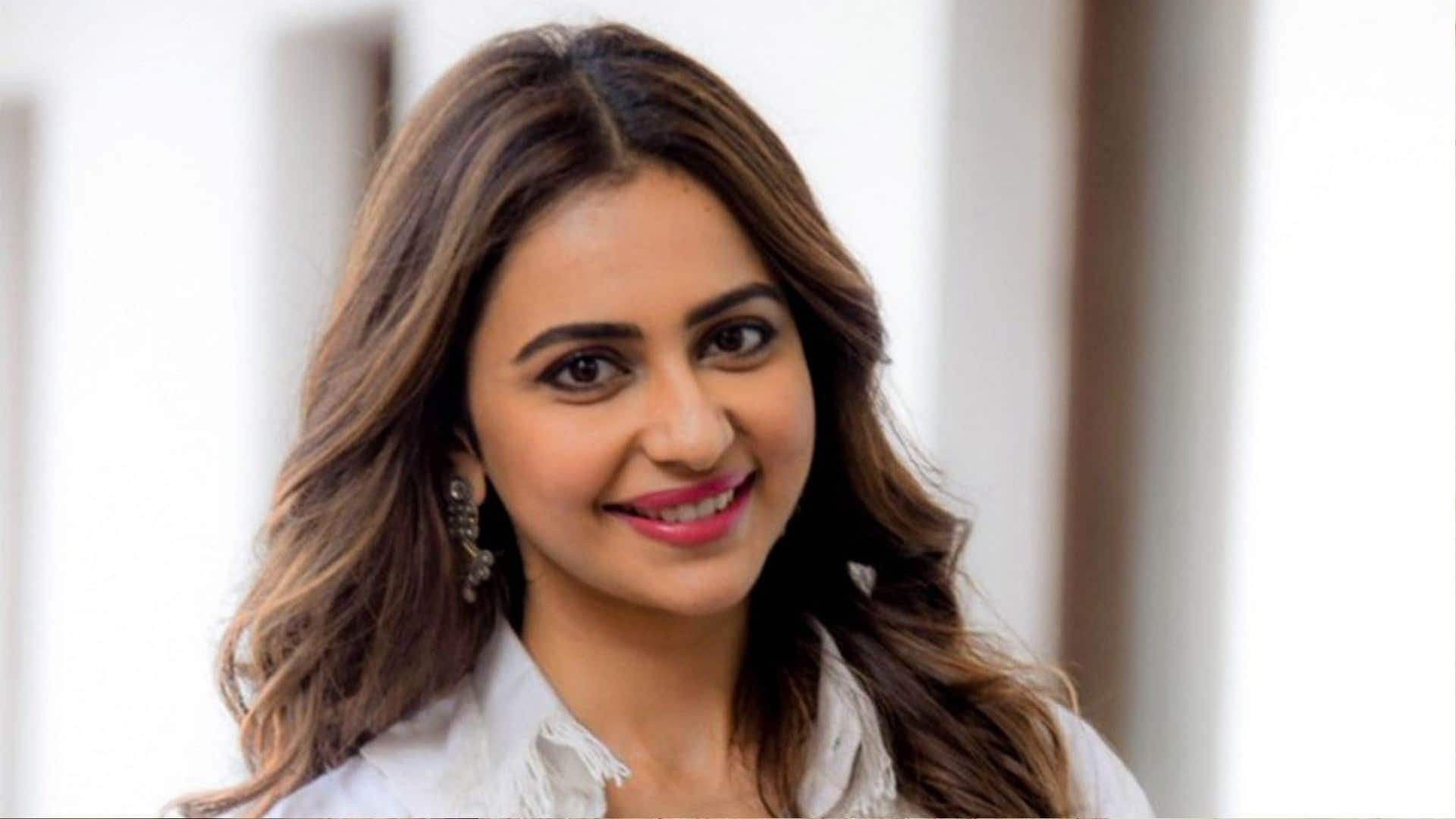 These Bollywood Stars Who Achieved Success Without Any Godfather From Kangana Ranaut to Rakul Preet Singh