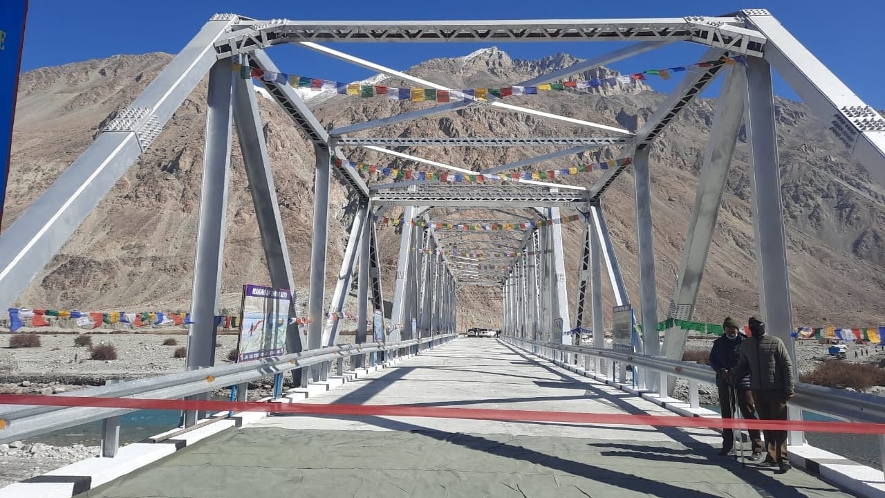 rajnath singh in leh inaugurated 75 BRO infrastructure projects said security needs to fulfilled