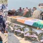 पत्नी-बहन ने शहीद कुलभूषण को सैल्यूट कर दी अंतिम विदाई