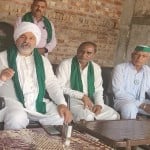 छुटमलपुर में पत्रकारों से बात करते चौ राकेश टिकैत