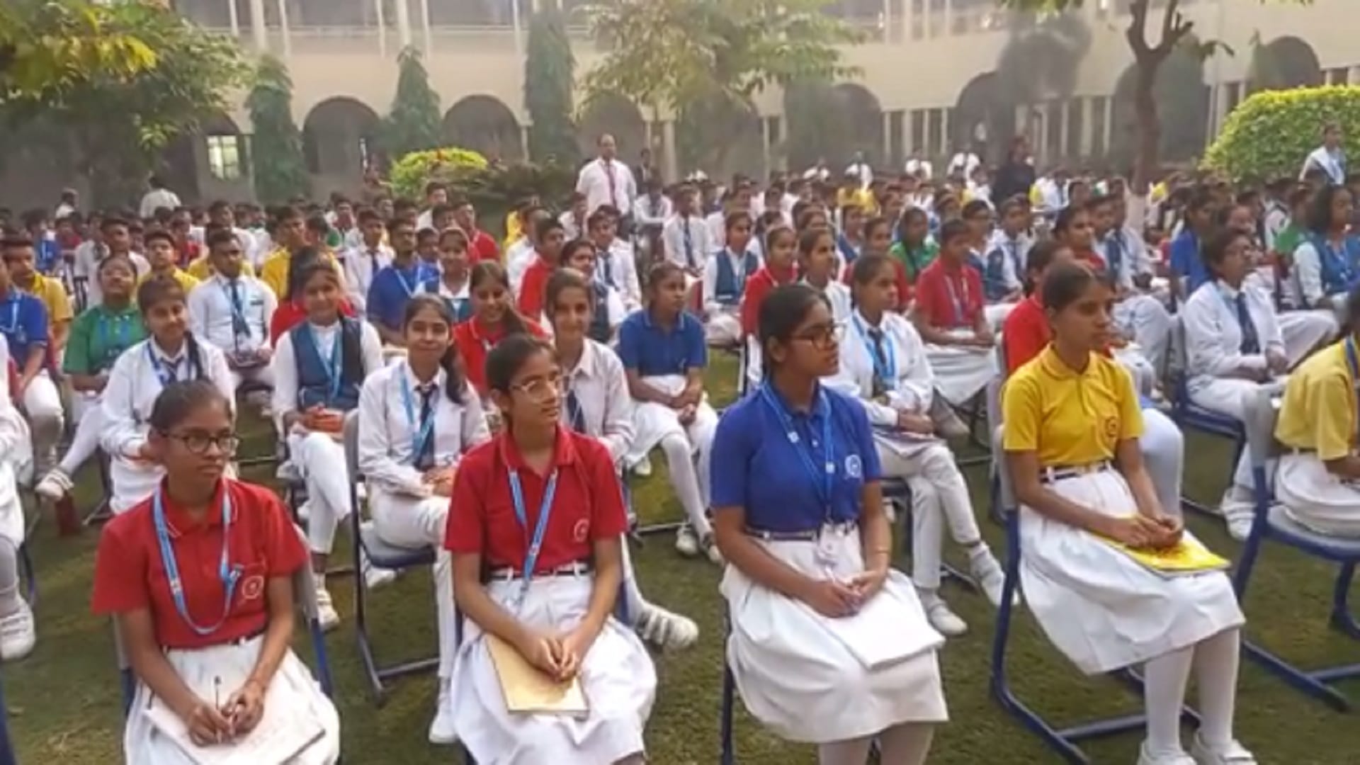 Aprajita 100 Million Smiles: SP Neeraj Kumar has suggestion to students in Police ki Pathshala