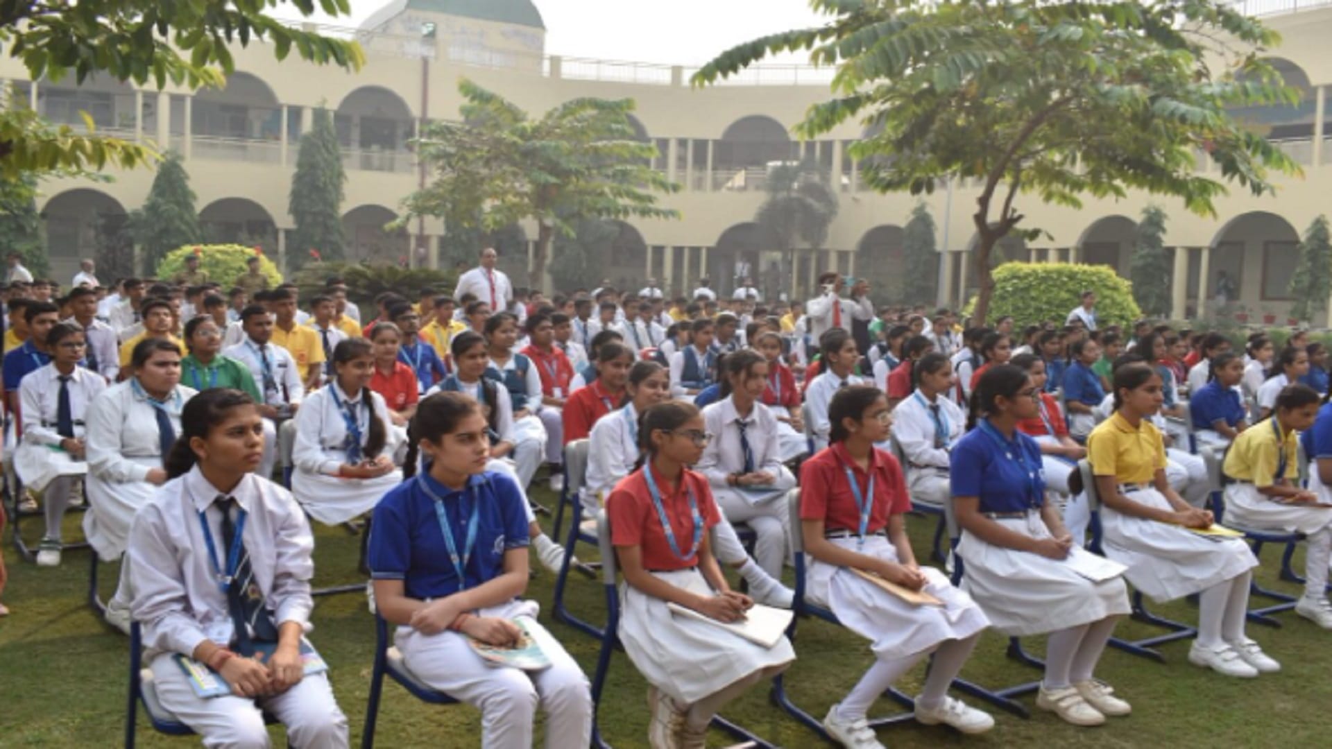Aprajita 100 Million Smiles: SP Neeraj Kumar has suggestion to students in Police ki Pathshala