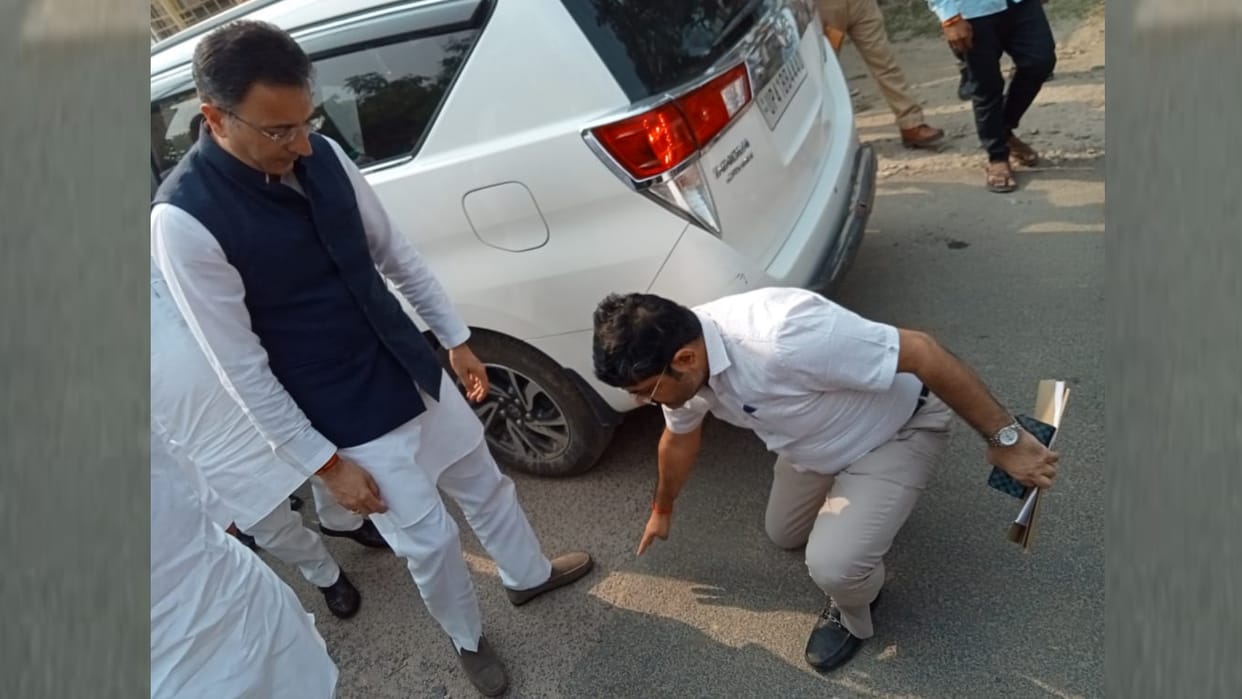 Work 24 hours to make roads pathole free in Uttar Pradesh.
