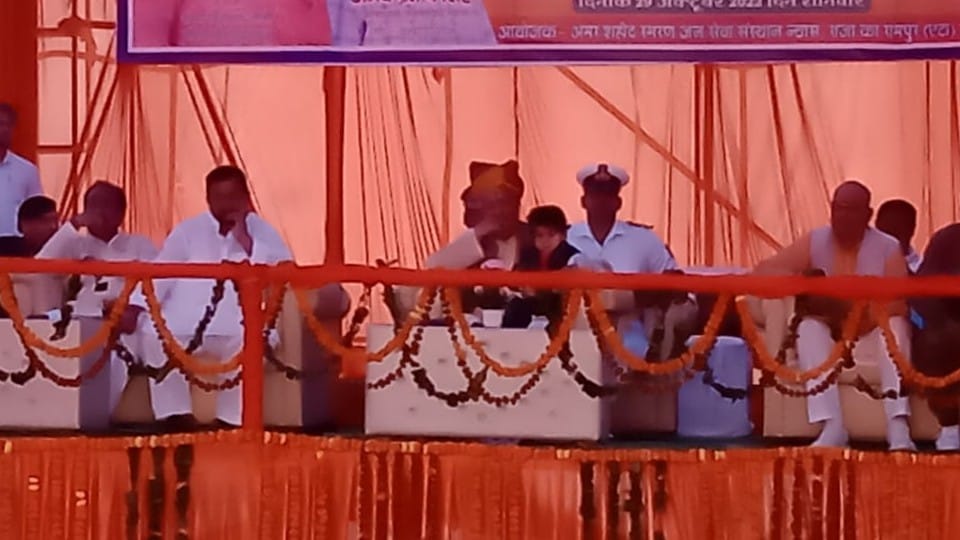 Maharashtra Governor Bhagat Singh Koshyari praised the Yogi government in Etah