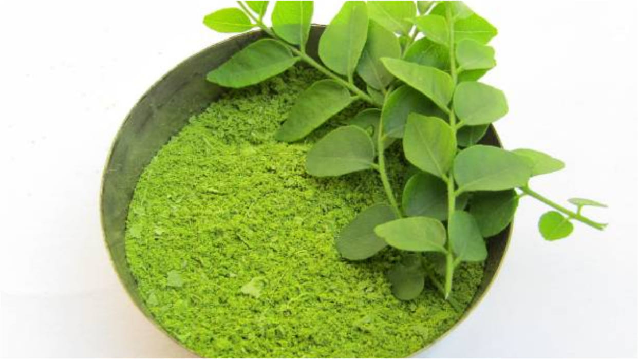 use two way to curry leaves for strong and shiny hair