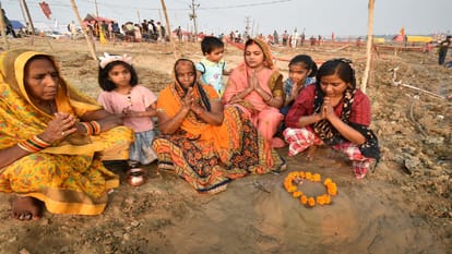Chhath Puja 2022 On altars devotees lit the lamp of their desire