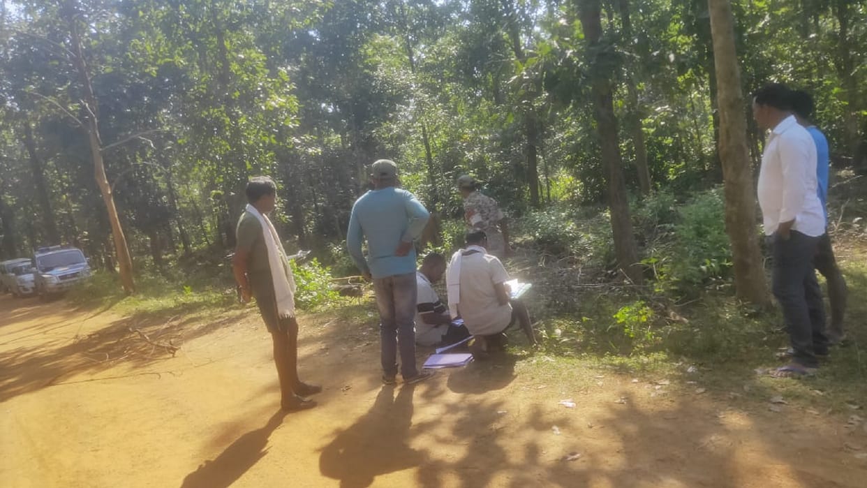 dead body thrown on roadside after killing hotelier in chhattisgarh