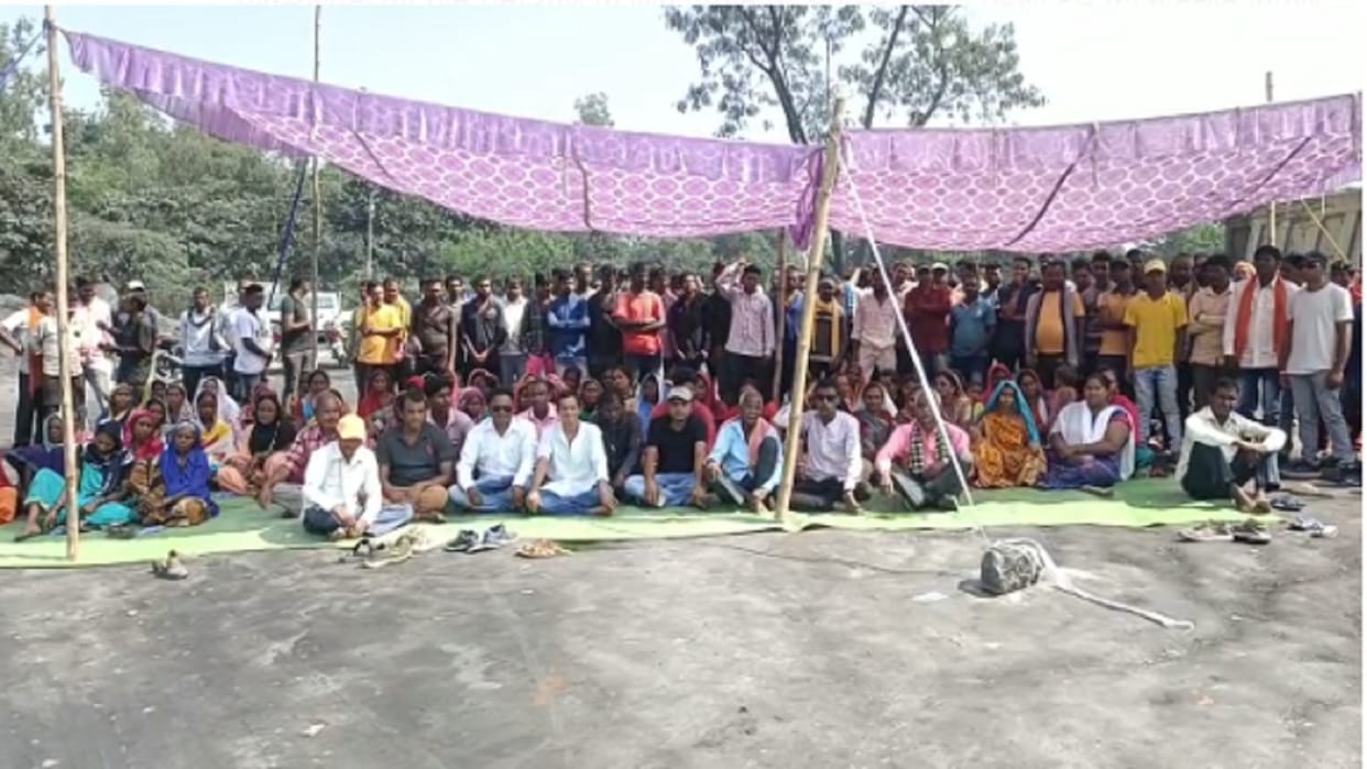 land displaced people stalled coal transport in manikpur mine korba