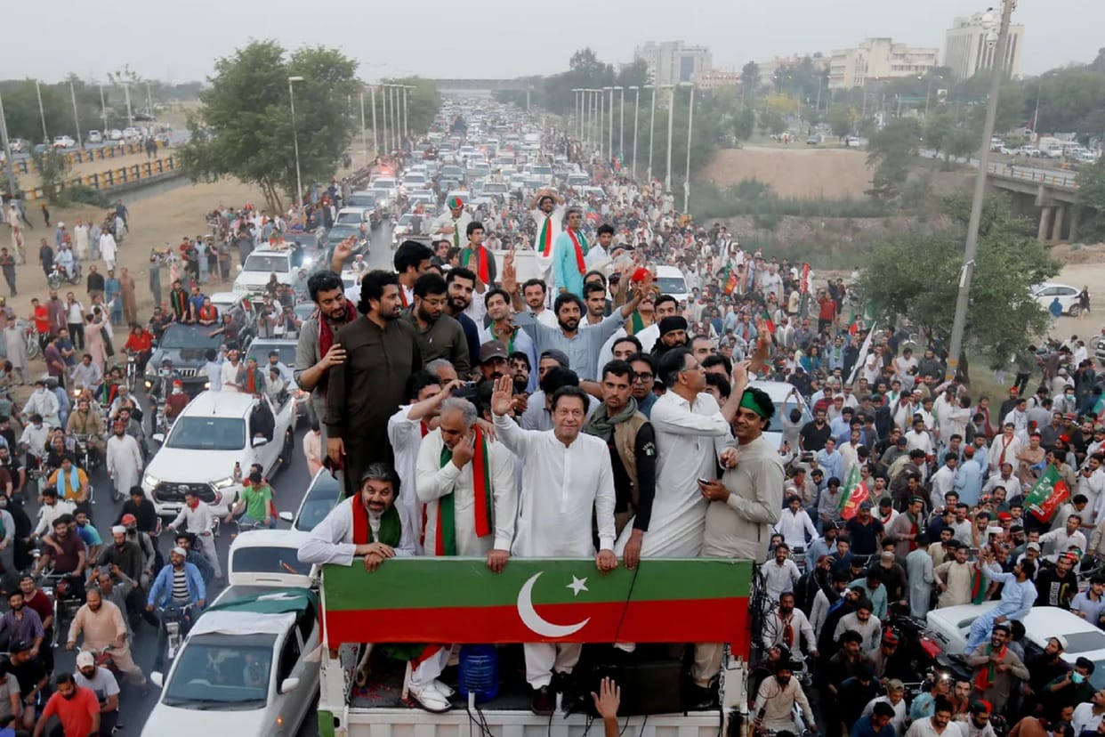 Pakistan Imran Khan's big announcement  Assembly of two provinces will be dissolved on December 23