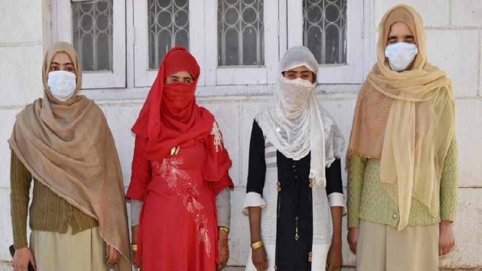 Human trafficking gang busted in Budgam, 3 arrested