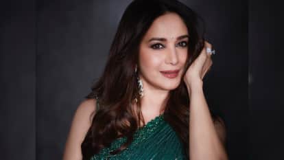 Jawan Madhuri Dixit Express thay she can not wait to watch Shah Rukh Khan starrer film ready to be mesmerised