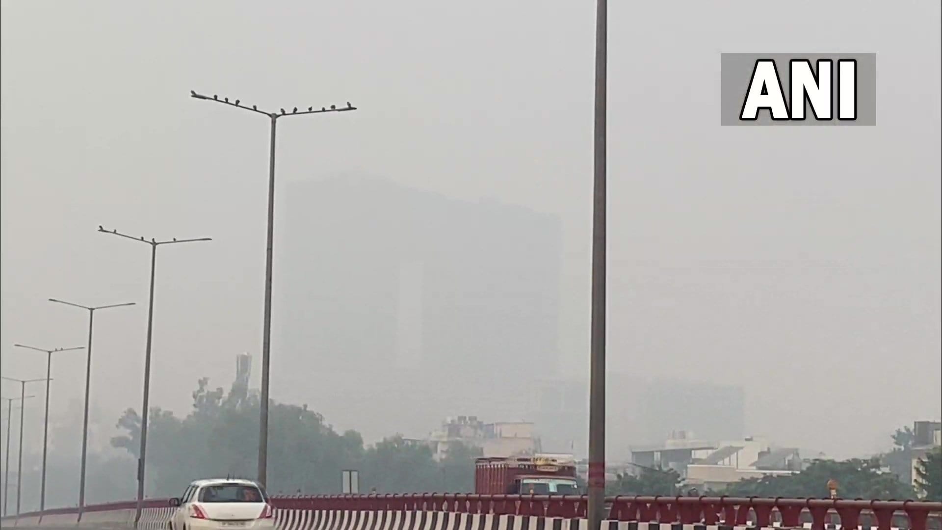 Delhi NCR AQI Today Delhi Air Quality Index Crossed 350 GRAP s third level implemented in Delhi