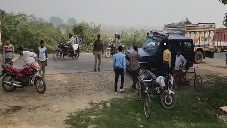 man found dead outside shop in Etah