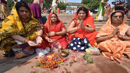 Dala Chhath festival ganga yamuna river sun warship With Nahay Khay