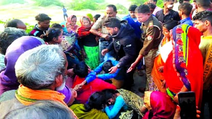 Pratapgarh Two killed including driver after uncontrollable tractor overturned to save cattle
