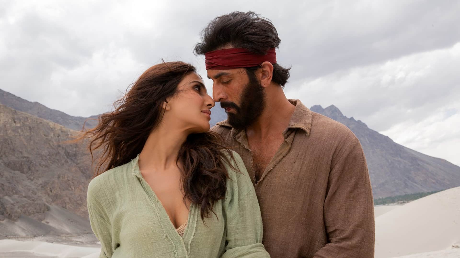 Before Pathaan Know These Stars Comeback film Report Card Ranbir Kapoor Shamshera to Aamir Laal Singh Chaddha