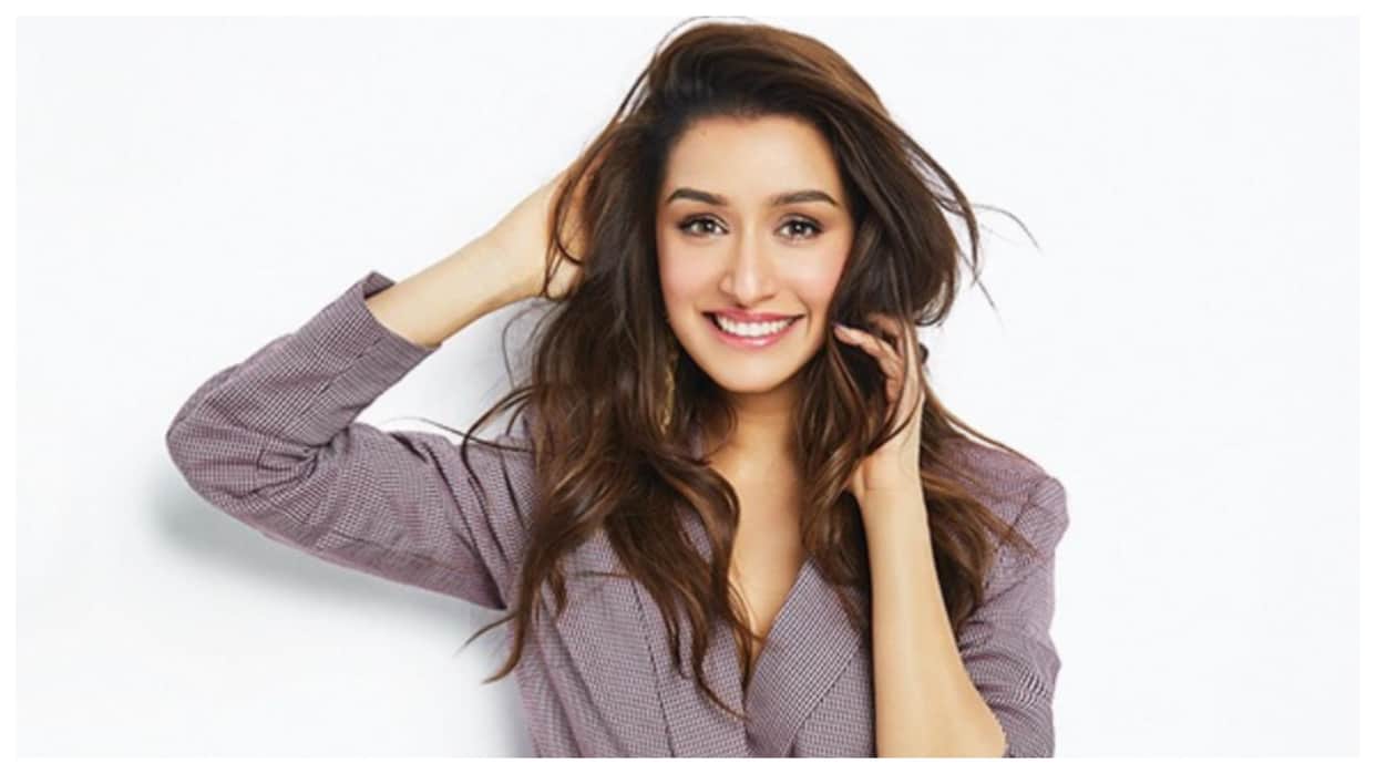Shraddha Kapoor hints Stree 2 with cameo in Varun Dhawan Kriti Sanon movie Bhediya song Thumkeshwari