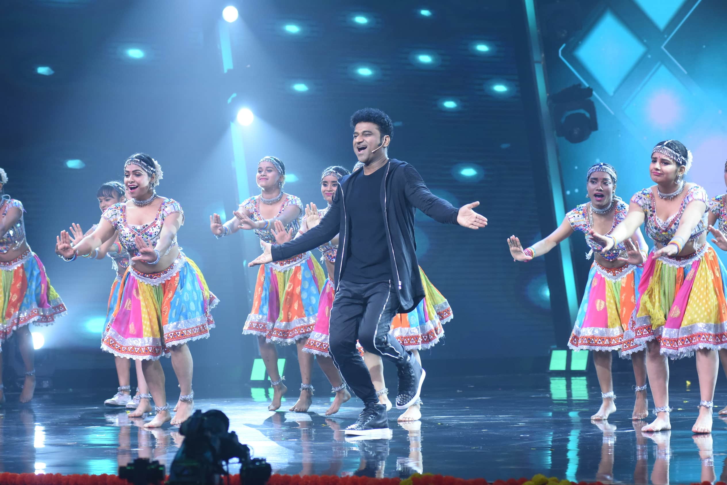 Rockstar DSP Devi Sri Prasad Music director speaks to Pankaj Shukla drishyam 2 cirkus bawal salman khan KKBKKJ