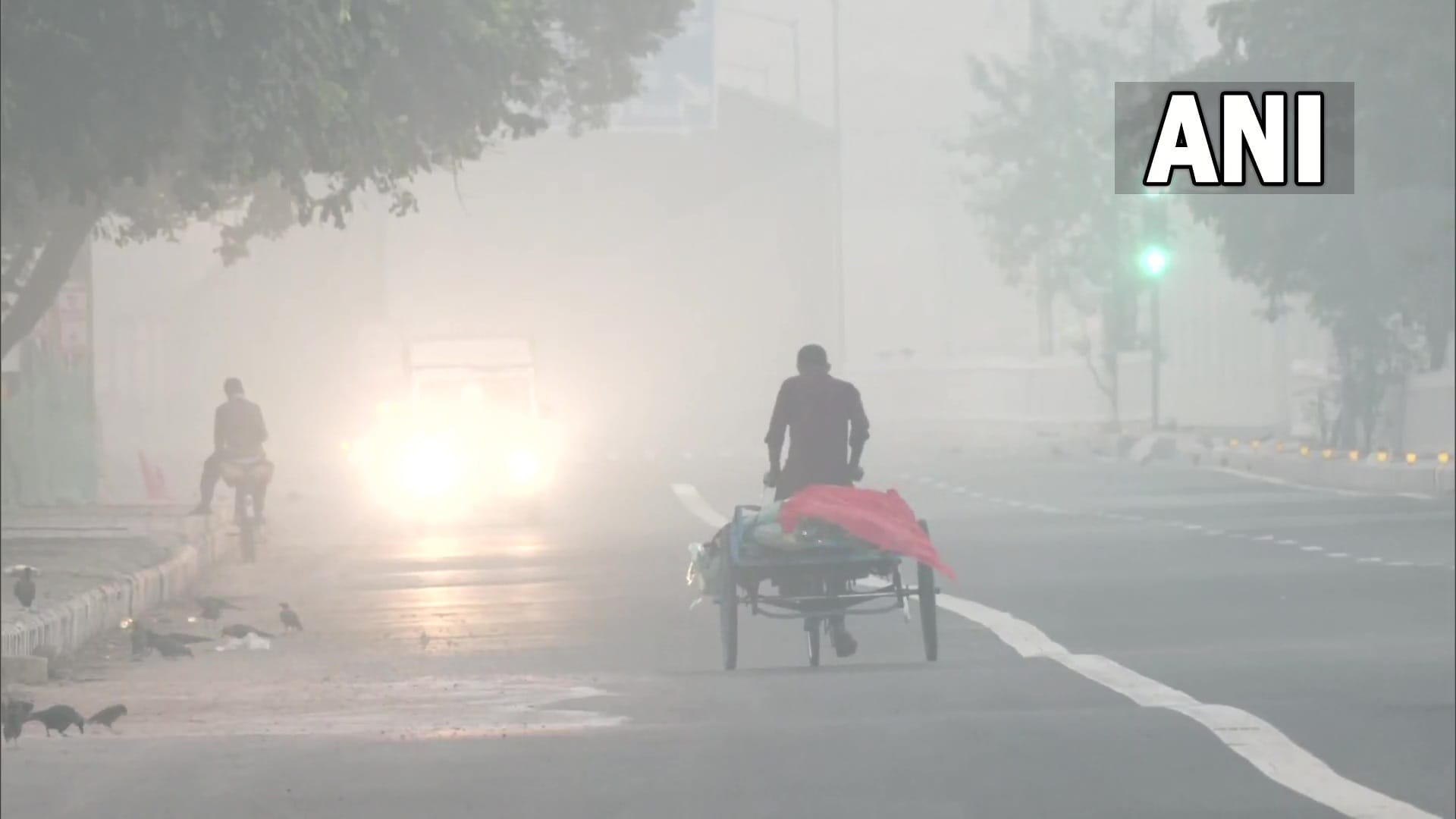 Delhi NCR AQI Today Delhi Air Quality Index Crossed 350 and AQI at 400 in Noida News in Hindi