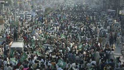 Explained: Imran Khan's Azaadi march and history of Pakistan's long marches