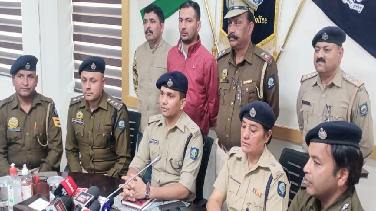 Double murder: The woman and her son were murdered by the ex lover due to illicit relations, the SIT made a bi