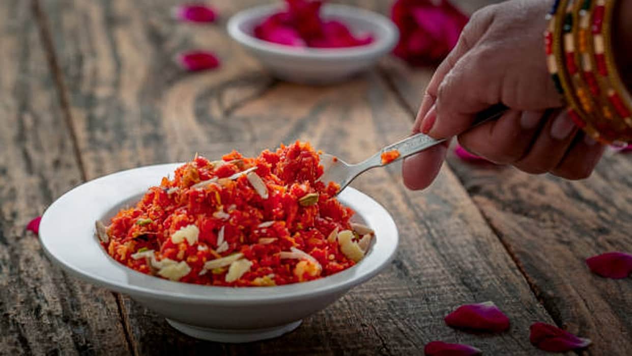 Today’s Kitchen: How to Make Gajar Ka Halwa Know Step by Step Recipes Details in Hindi