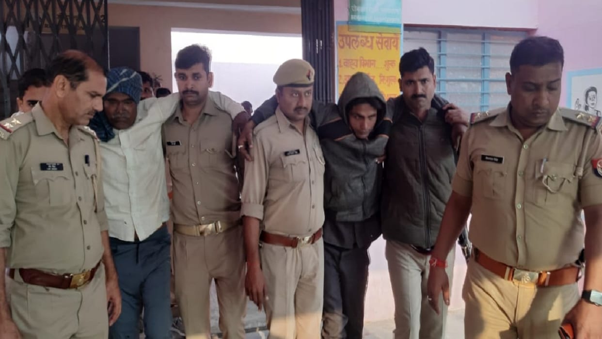 Police caught animal smugglers after an encounter in Badaun s Kadar Chowk