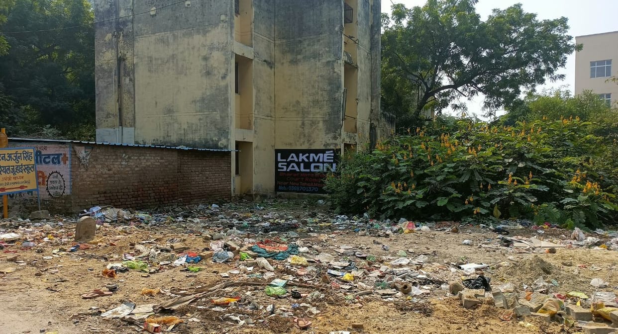 Mainpuri: How to fight the battle against communicable diseases, when the filth is spread in the hospitals itself