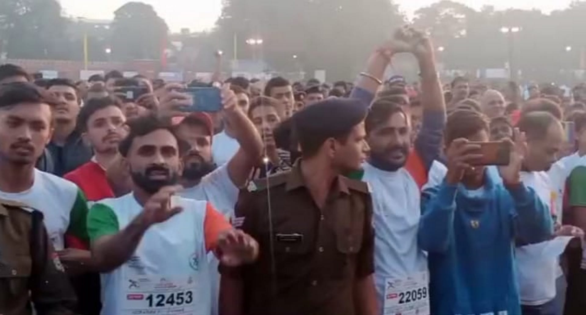 Dehradun Marathon 2022 Singer Kailash Kher Performed in Event Know Full Details