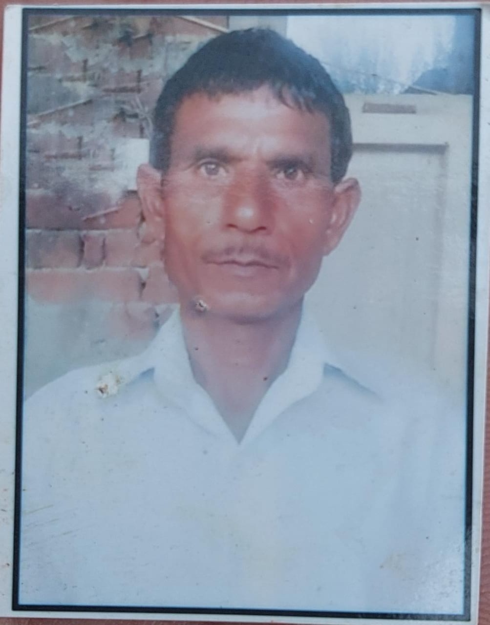 Laborer's body found hanging under suspicious circumstances