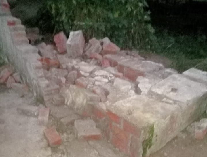 Kanpur Dehat : School wall collapsed due to tractor collision, innocent killed, driver in custody