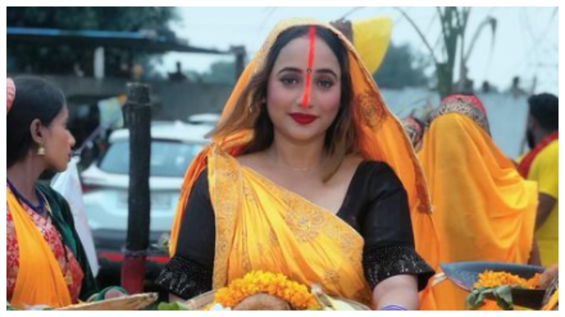 Chhath Puja 2022: Bhojpuri actress Rani Chatterjee shares post in traditional look goes viral on social media