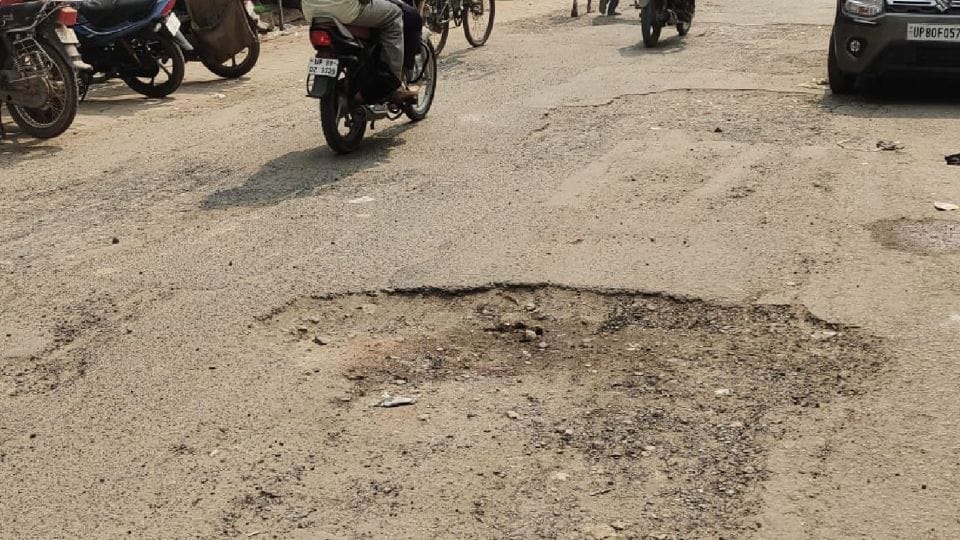 Potholes on the roads from city to village in Agra