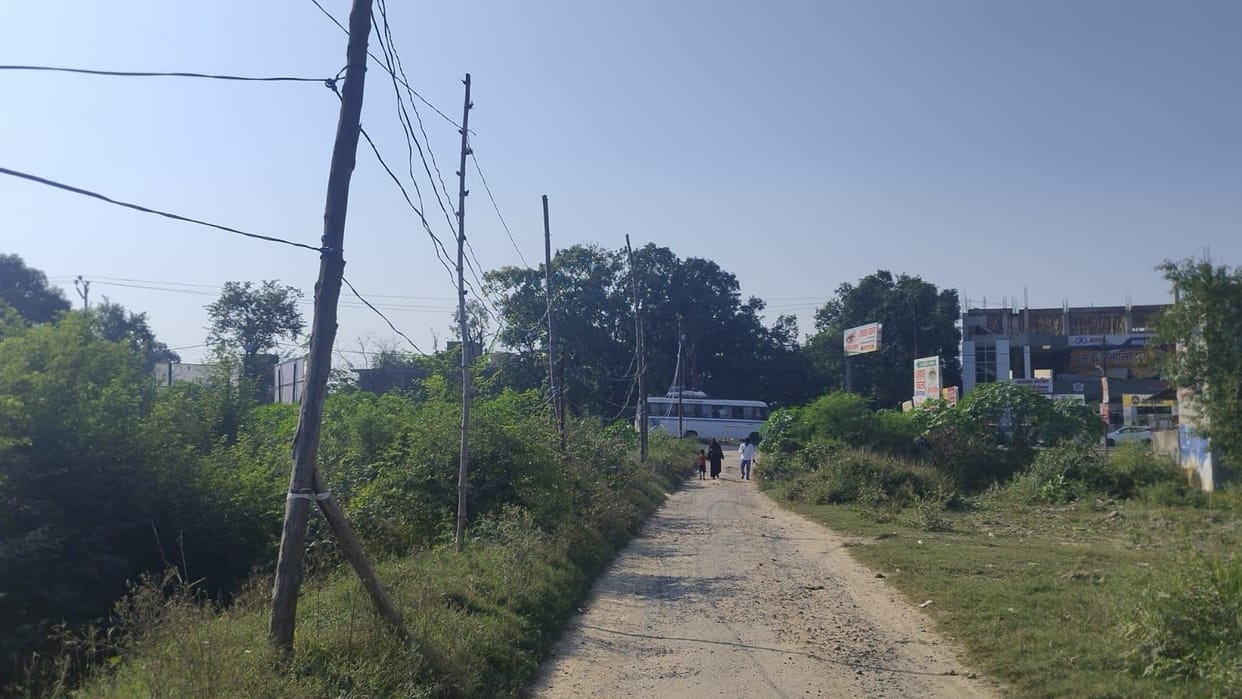 Wires have not been changed, poles are facing consumers