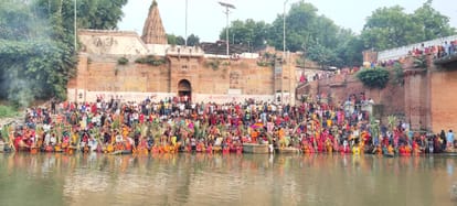 Chhath Puja in Varanasi LIVE Vratis come out of their homes to offer arghya to setting sun
