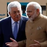 पीएम नरेंद्र मोदी और फलस्तीनी राष्ट्रपति महमूद अब्बास (फाइल फोटो)